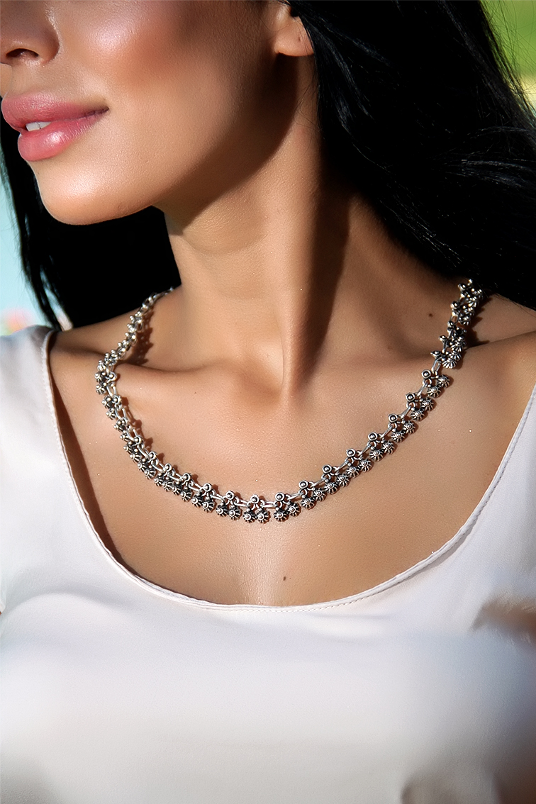 Women NECKLACE