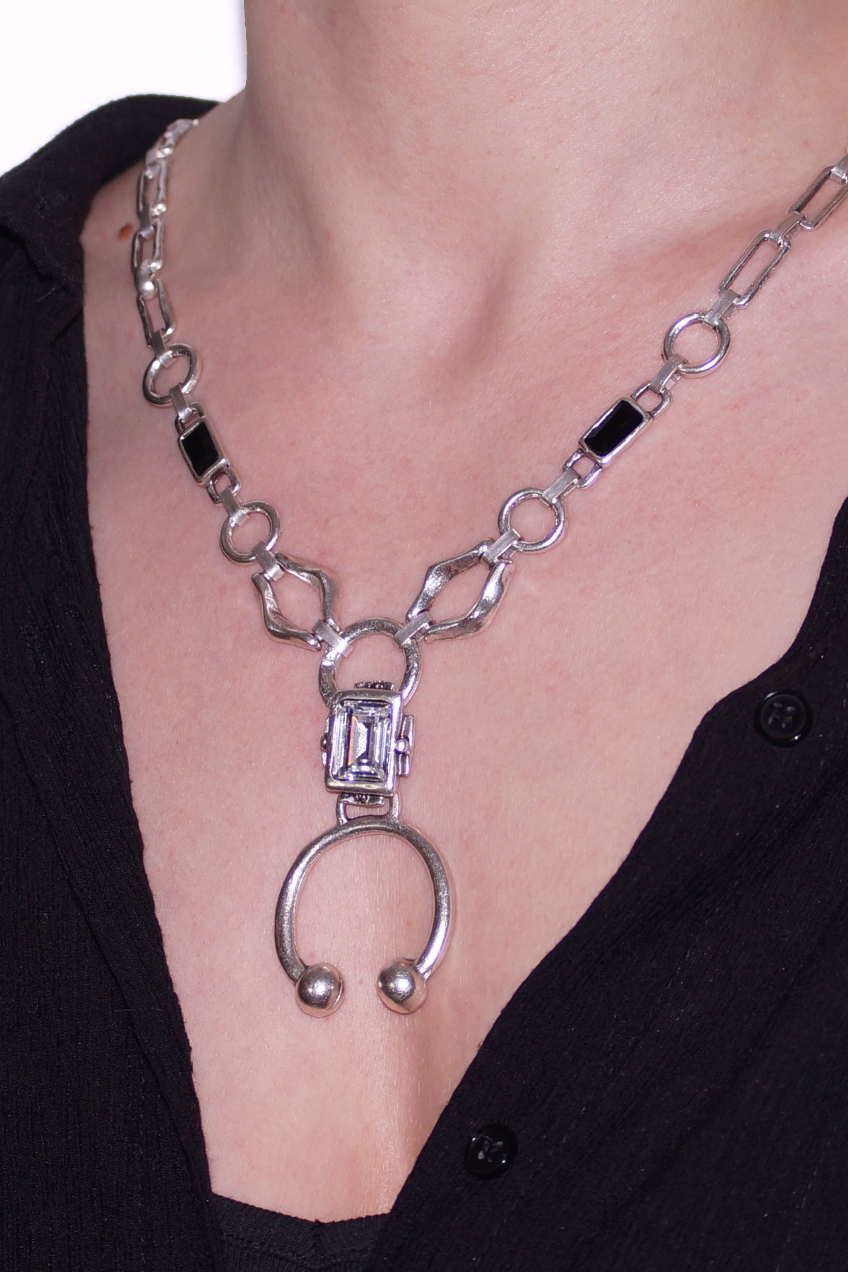 Silver Plated Thick Chain Necklace with Glass Stone