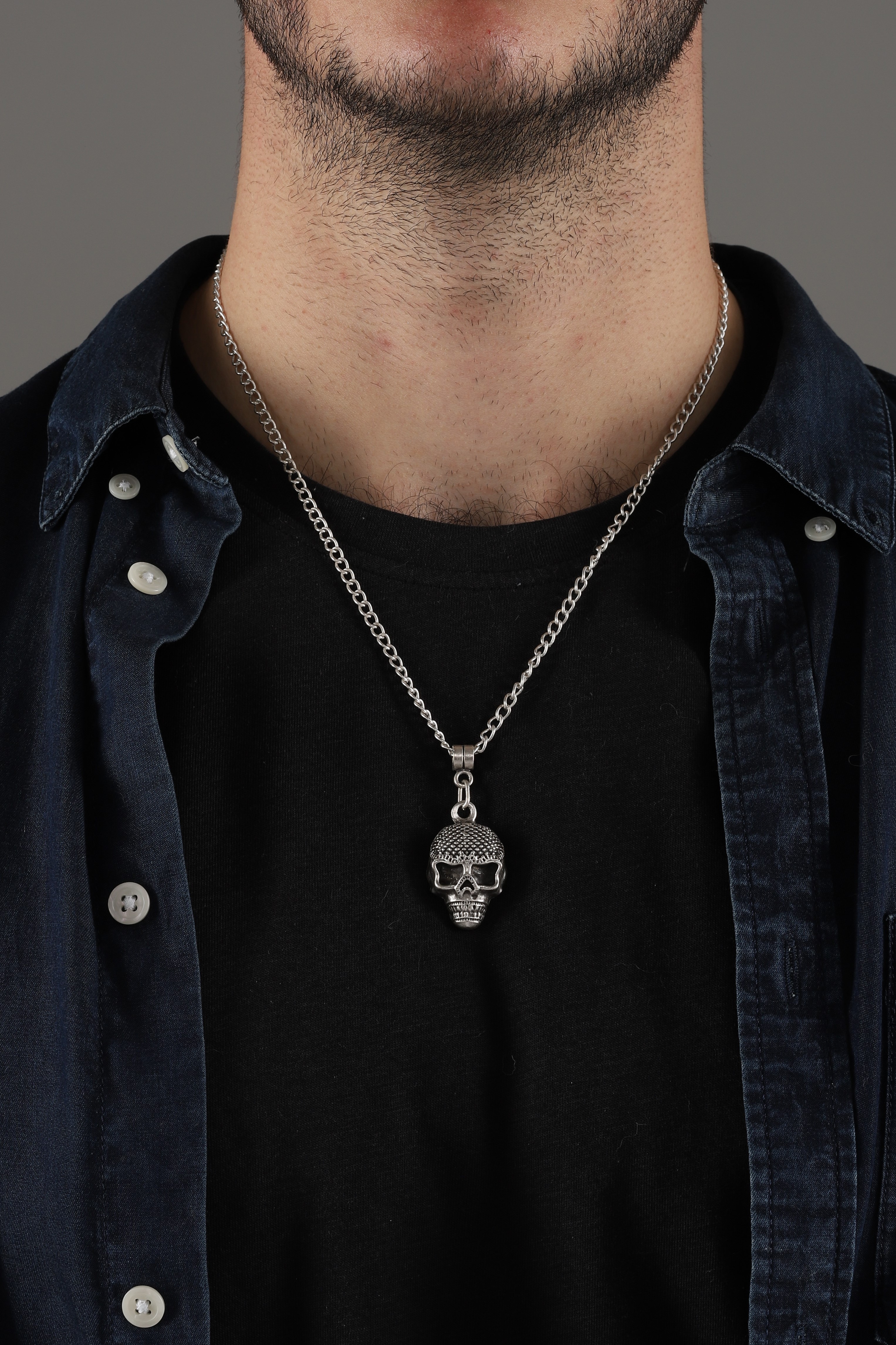 SILVER PLATED SKULL NECKLACE